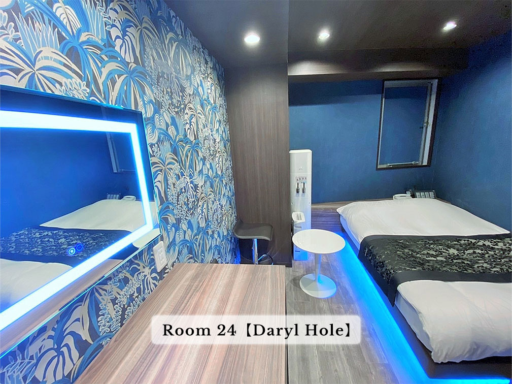 24号室 Daryl Hole